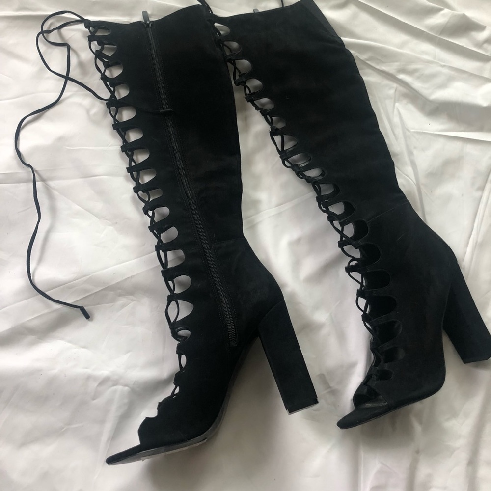 Kendall and Kylie boots